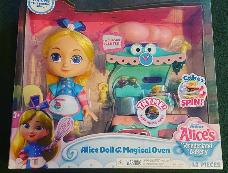Disney Junior Alice's Wonderland Bakery Wonderland Baker's Bag and Alice  Doll & Magical Oven Review! 
