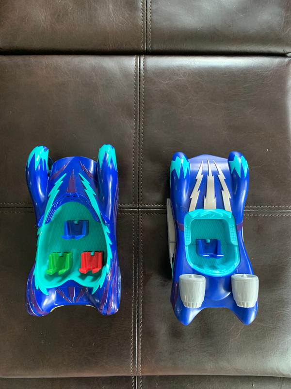 Left purchased separately. Right from this set.