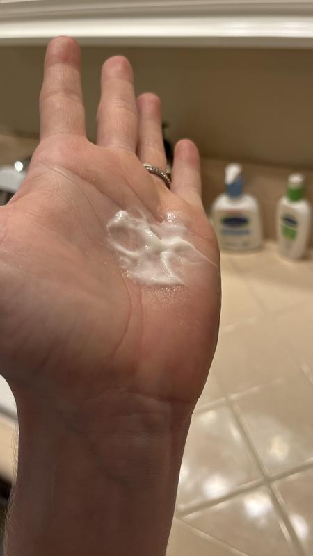 After spraying 6 inches from my hand