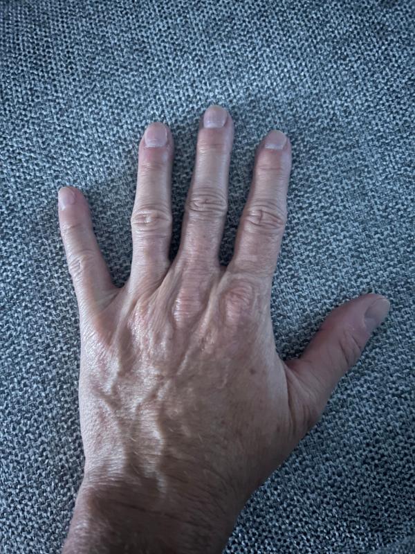 Review Thumbnail Image 0 355870842