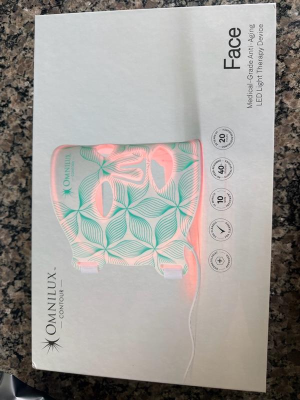 Customer photo for "Comfortable, easy to use, and great addition to my skincareroutine"