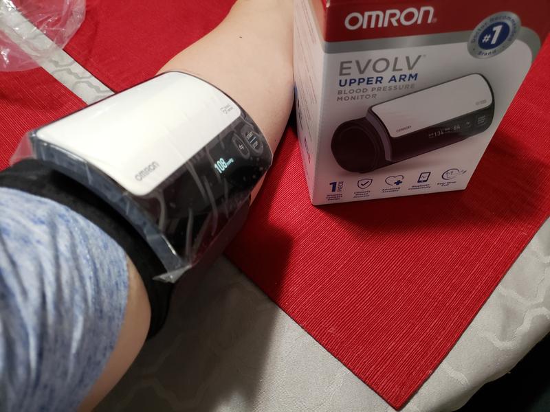 Omron BP7000 Evolv Wireless Upper Arm Blood Pressure Monitor - 9422366