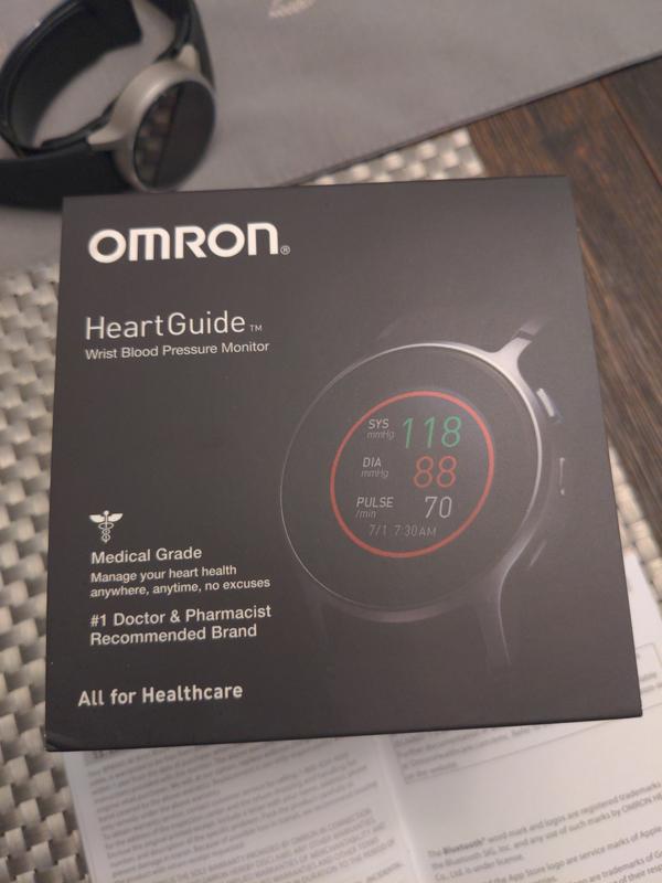.com: Omron - HeartGuide - Smart Watch Blood Pressure Monitor :  Health & Household