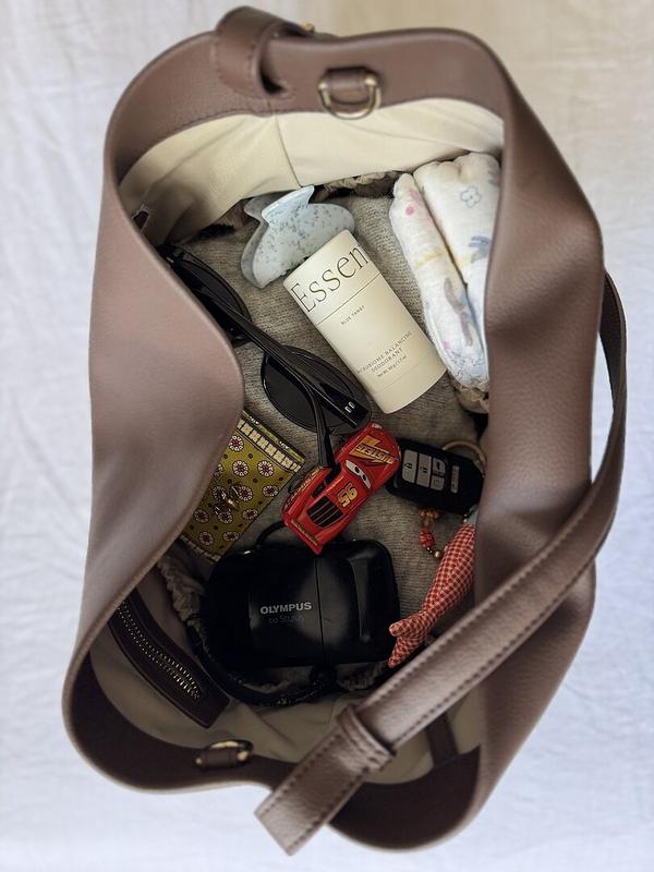 Customer carousel item 3.