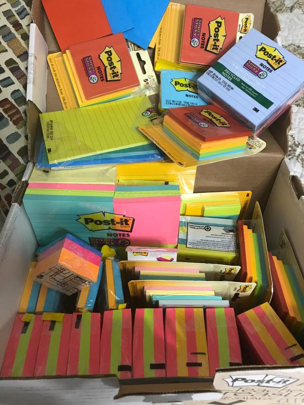 Post-it Notes Treasure Chest 10 Pound Assorted Variety