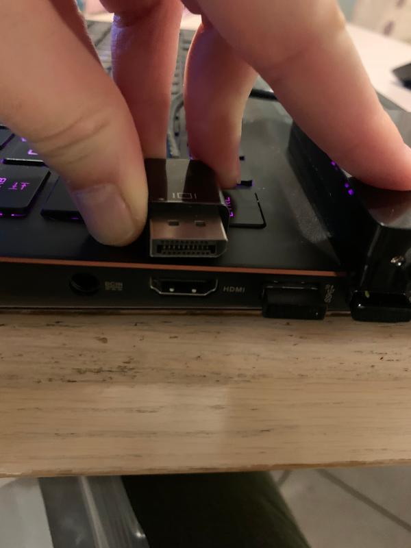 Travel AV 3 in 1 DisplayPort To VGA DVI Or HDMI Adapter