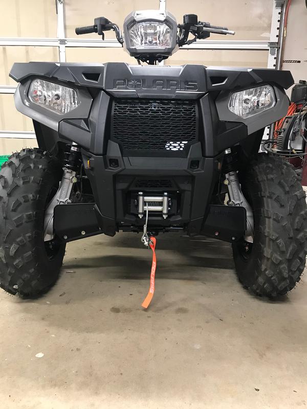 Sportsman 2,500 lbs. Hand Winch with Hook