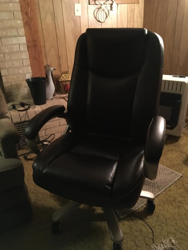 Staples darcy bonded leather best sale executive office chair black