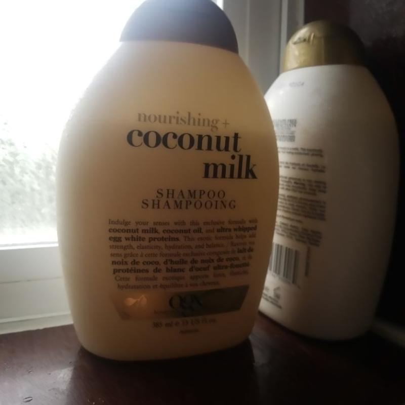 Nourishing + Coconut Milk Moisturizing Hair Salon Size Shampoo 25.4 fl oz