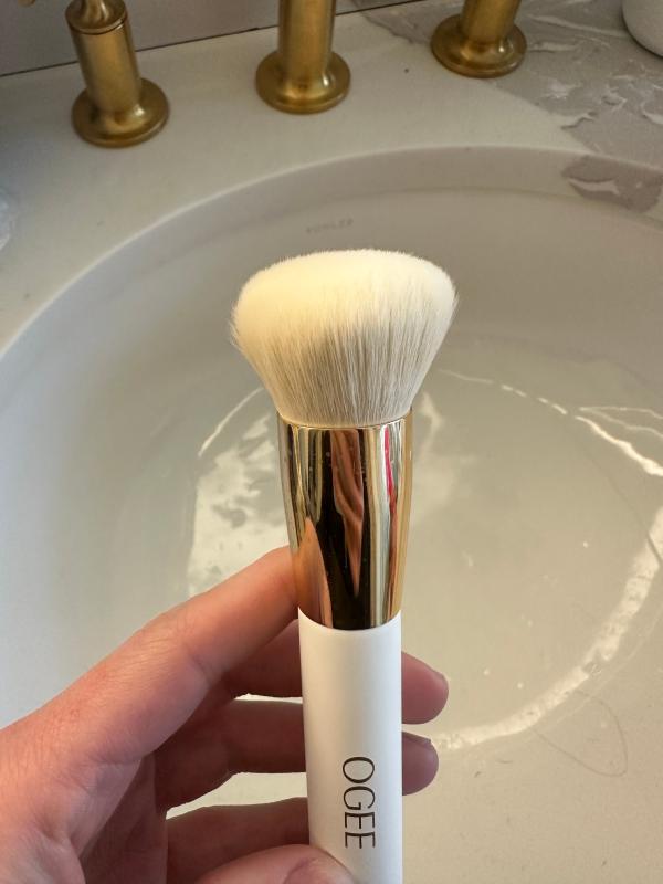 Customer photo for "Clean scent and cleans brushes magnificently!"