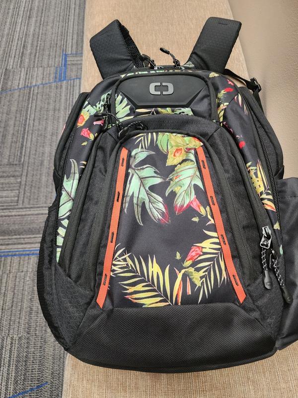 Renegade Pro Backpack Shop Topgolf