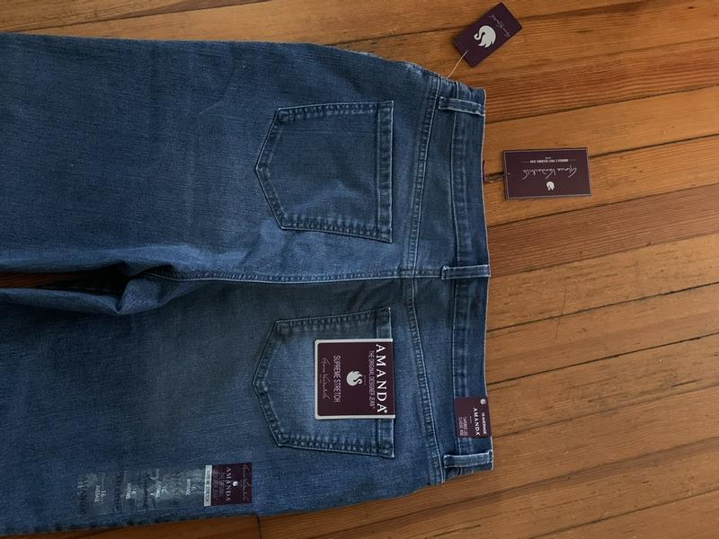 Gloria Vanderbilt jeans