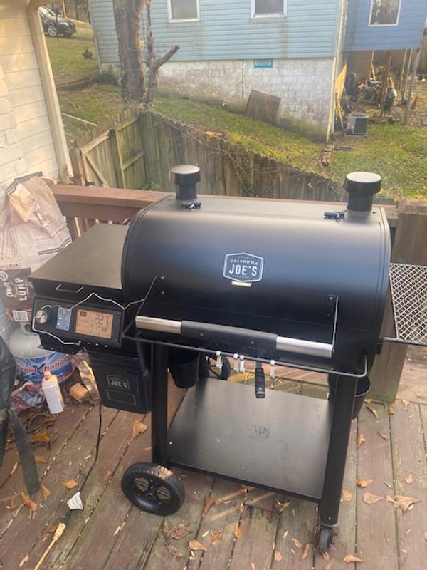 900 DLX Pellet Grill Rider Oklahoma Joe's®