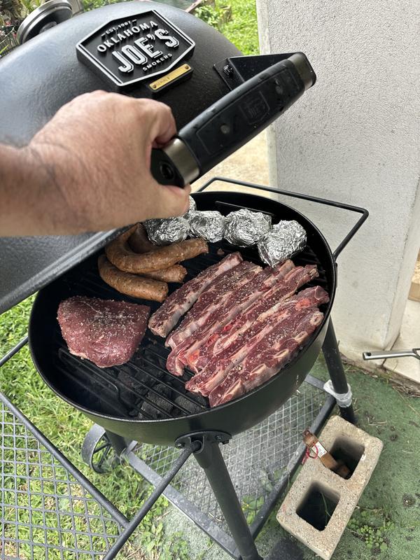 Blackjack Kettle Charcoal Grill | Oklahoma Joe's®