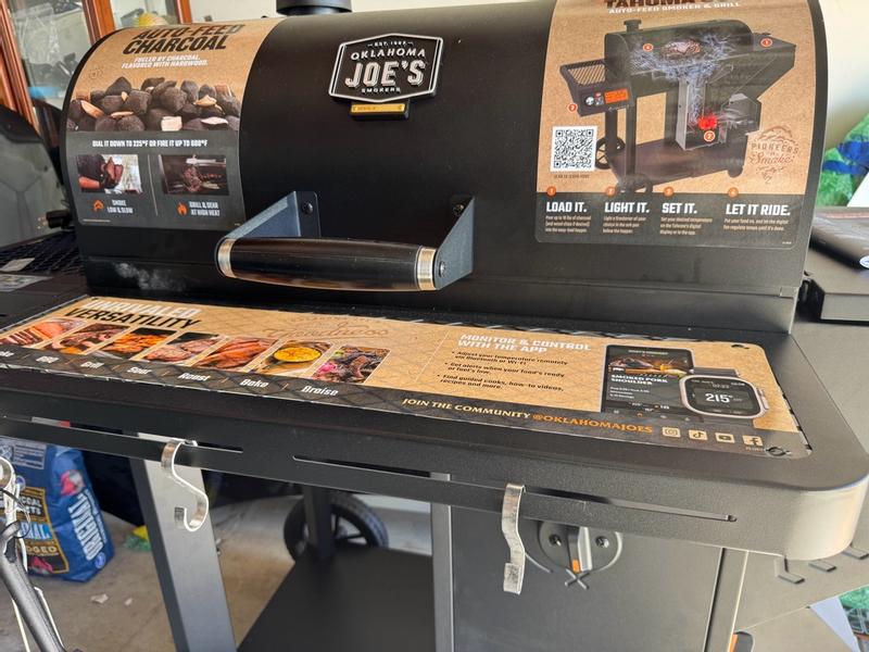 Tahoma® 900A DLX Auto-Feed Charcoal Smoker & Grill + Wi-Fi®