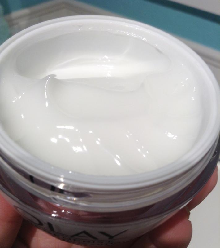 olay regenerist brightening vitamin c hydrating moisturizer