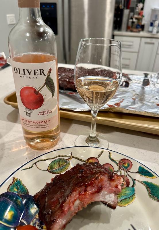Oliver Cherry Moscato, 750 ml | Meijer