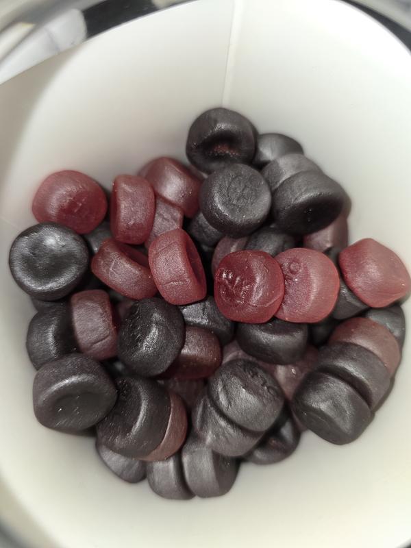 Dull, stinks & taste bad