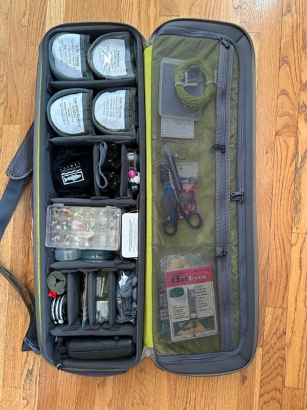 Orvis stuff : 2 Graphite Rods, 6 Reels, a Leather rod tube & reel case, 2  flylines