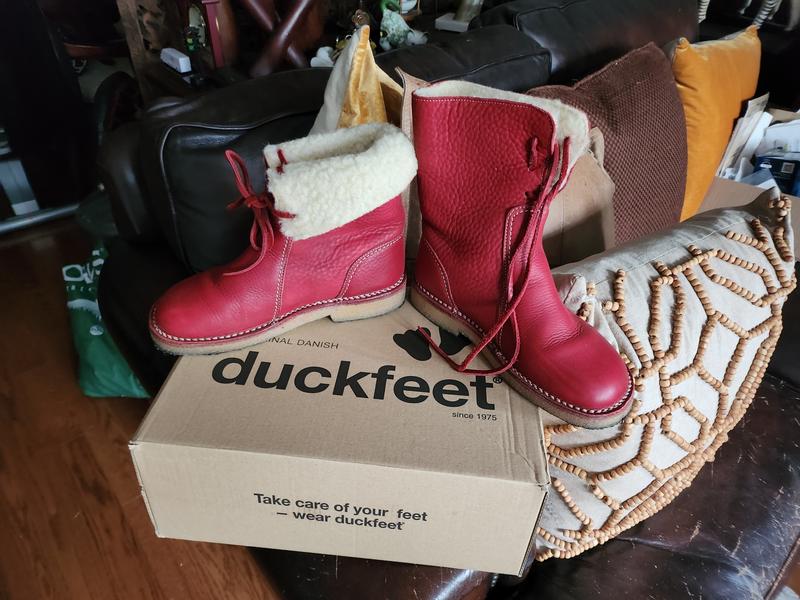 Used hot sale duckfeet boots