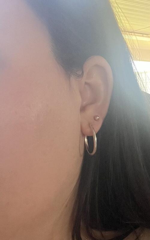 Customer photo for "Perfect size for 2nd piercing!"