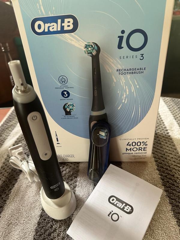 Oral-B iO Series 3 Clean & Protect Rechargeable Electric