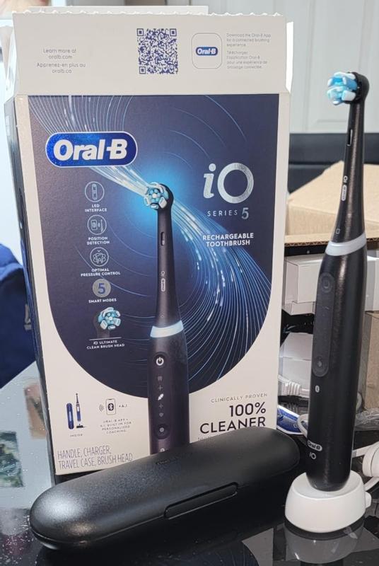 Oral-B iO Series 5 Electric Toothbrush with (1) Brush Head
