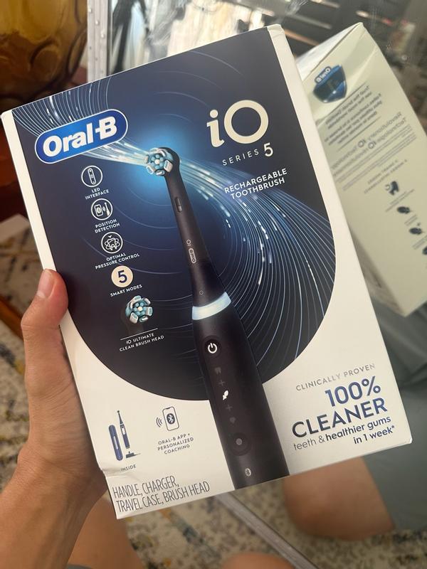 Oral-B iO Series 5 Electric Toothbrush with (1) Brush Head