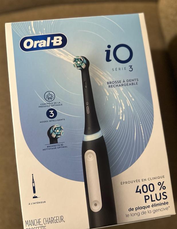 Oral-B Revolution Battery Toothbrush with (1) Brush Head