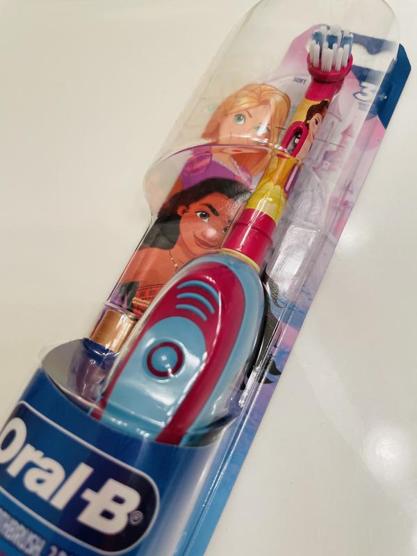 Oral-B Kid's Battery Toothbrush featuring Disney's Princesses