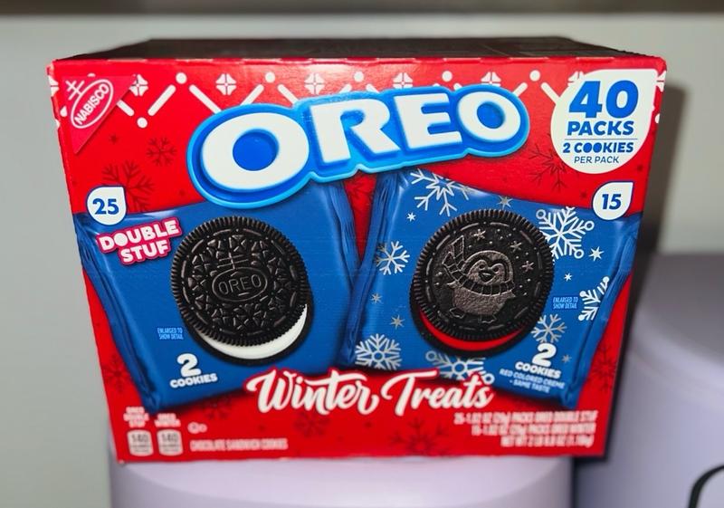 Oreo Winter Treats Cookie Variety Pack, 40 pk.