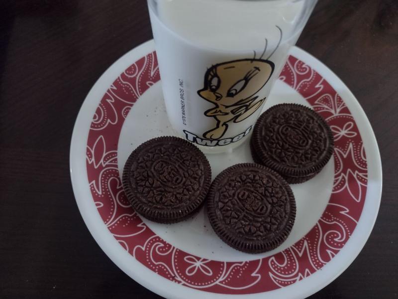 Double Stuf Chocolate Sandwich Cookies, Family Size | OREO
