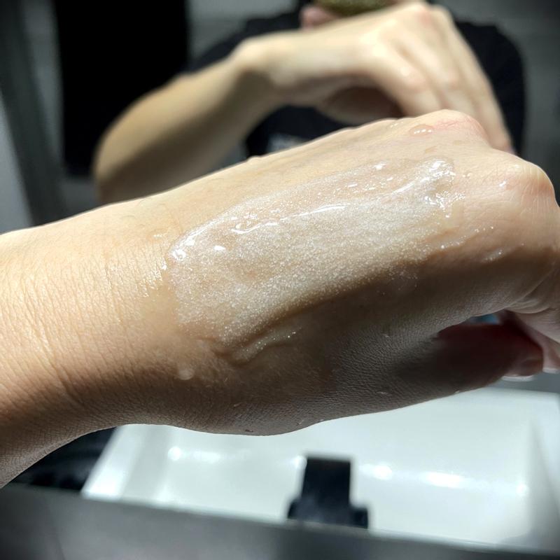 Customer photo for "A scrub❤️for all those"