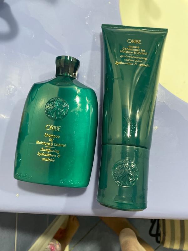 Oribe Shampoo for Moisture orders & Control 1L