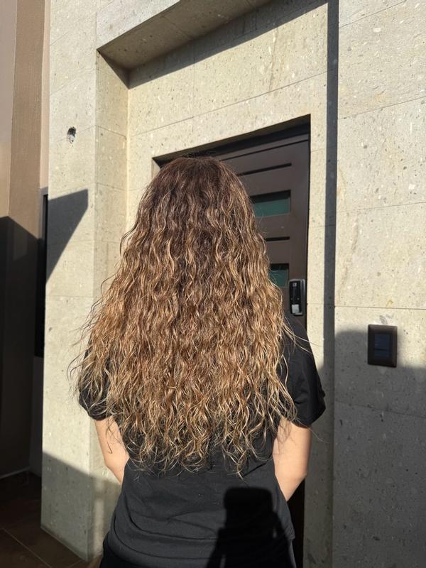 Customer carousel item 9.