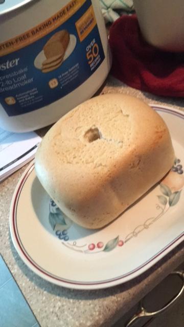  Oster Expressbake Bread Maker with Gluten-Free Setting, 2  Pound, White (CKSTBR9050-NP): Bread Machines: Home & Kitchen
