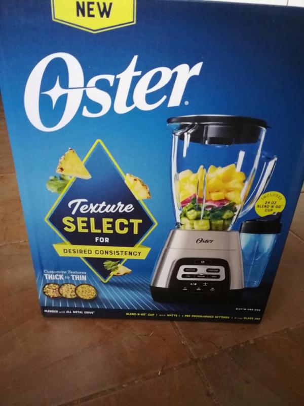 Oster Pro® Blender with Texture Select Settings, 2 Blend-N-Go Cups