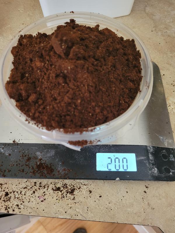 200 g of wasted coffee