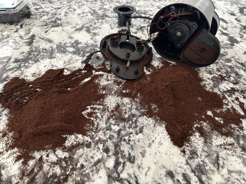 All this ground coffee was in the internal part of the machine, not good!