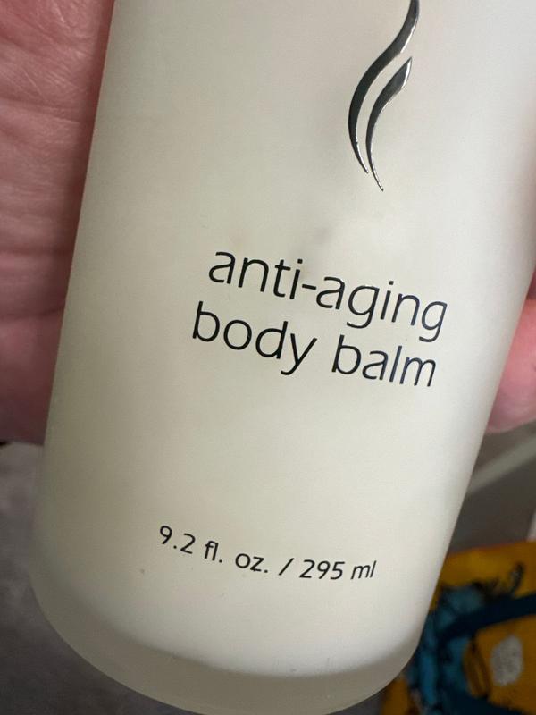 Customer photo for "Great body cream!"