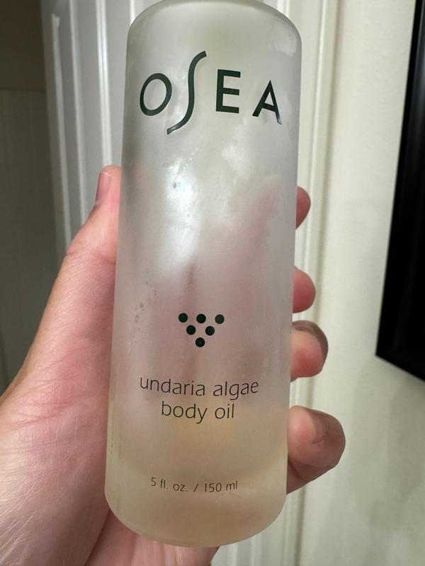 Customer photo for "Amazing body oil - great scent"