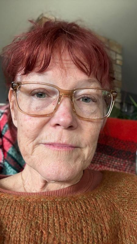 Customer photo for "In the morning I look younger.!"