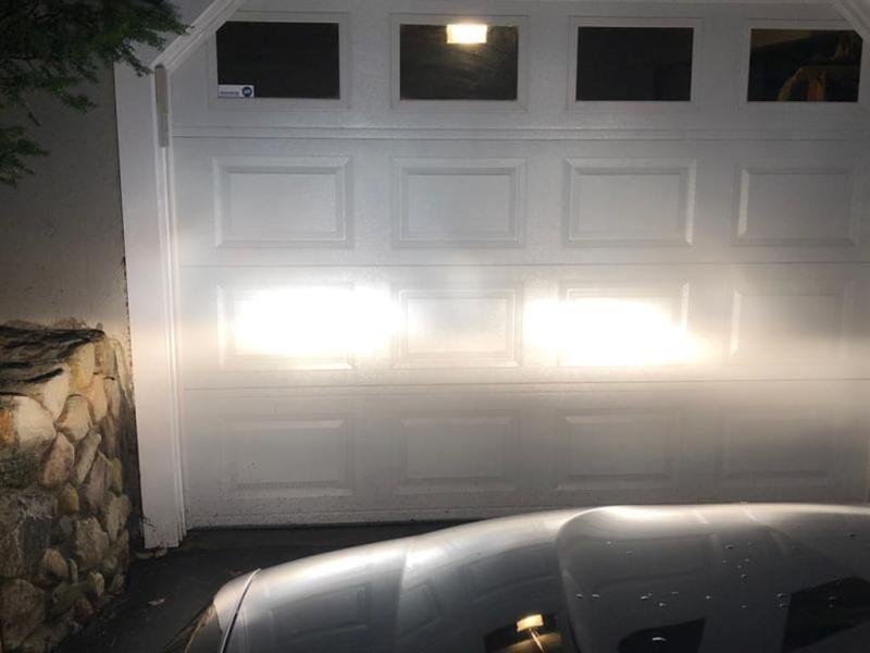 The left, brighter light is the Silverstar bulb