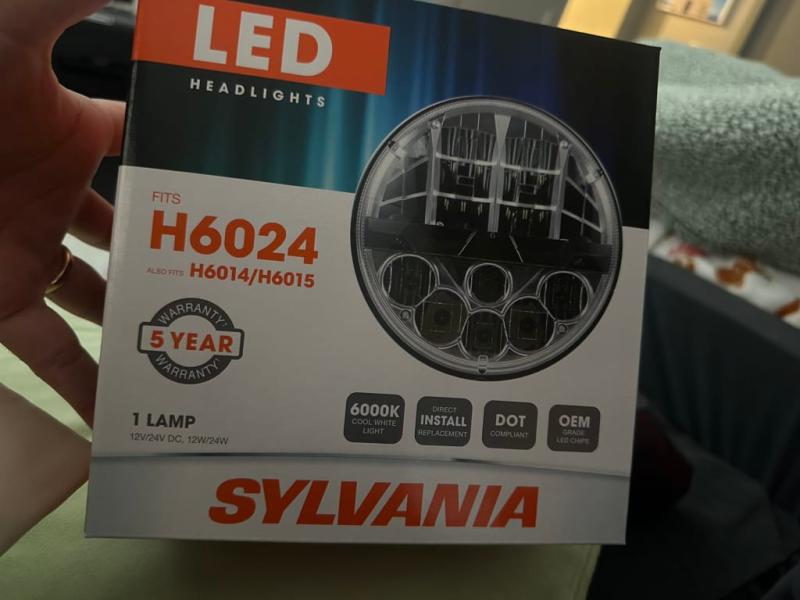 Sylvania LED Bulb H6024SL Reviews