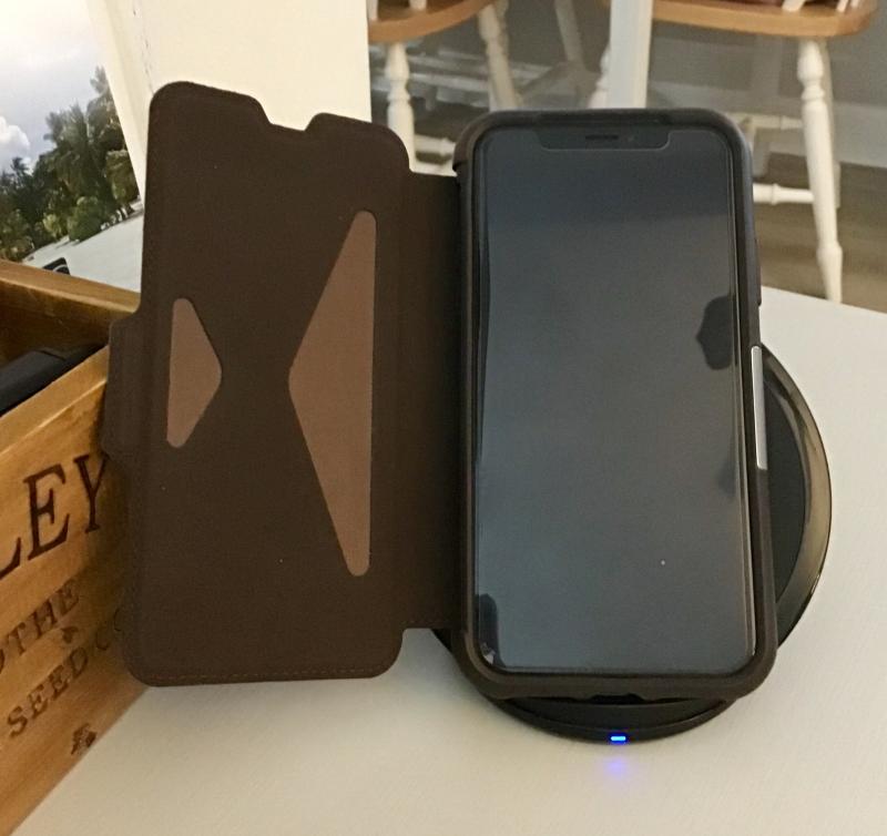 Inside of Strada iPhoneX Case......