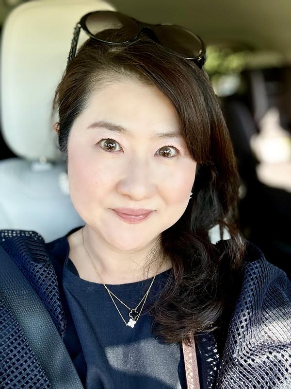 Customer photo for "Great shampoo!!"