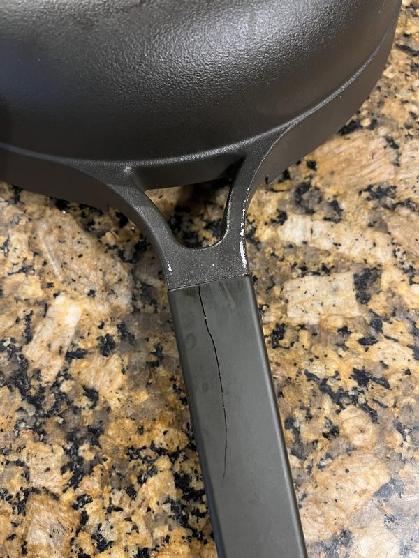 Unmarked square skillet- divided : r/castiron