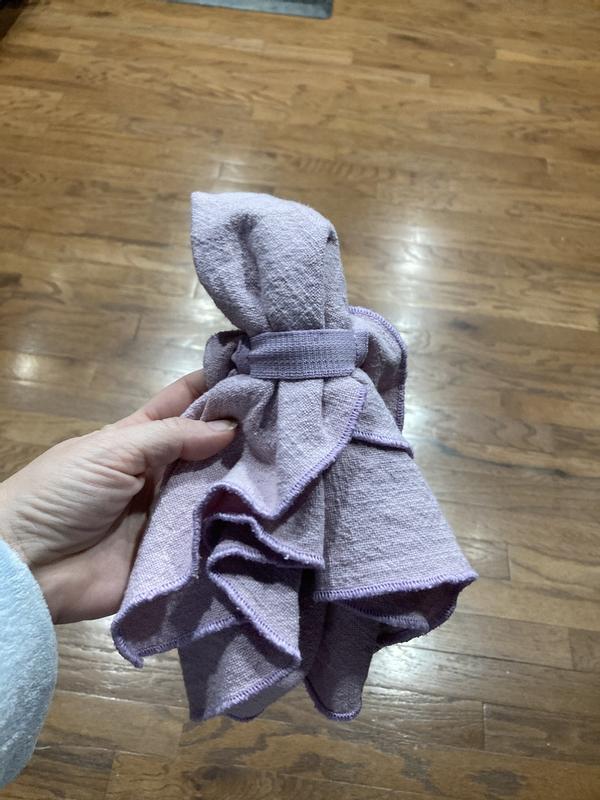 Customer photo for "Love the napkins, havnt figured out the loop."