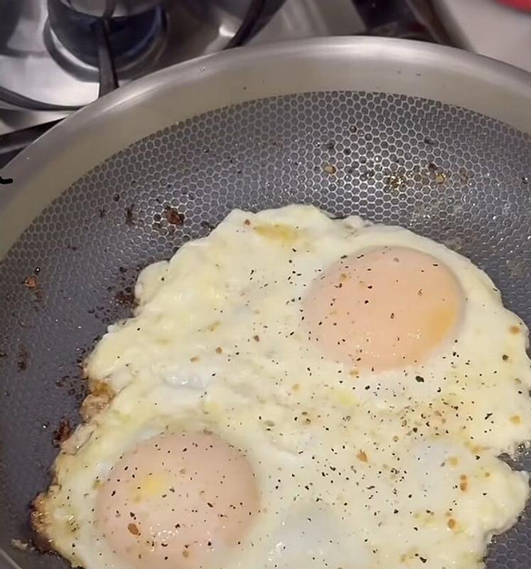 Review Thumbnail Image 1 379611302