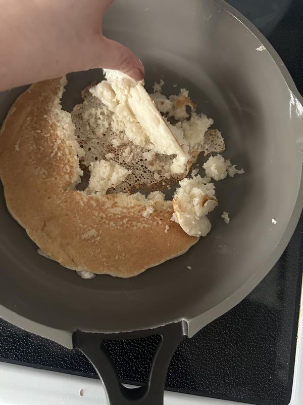 Customer photo for "Don’t buy this pan!!!"